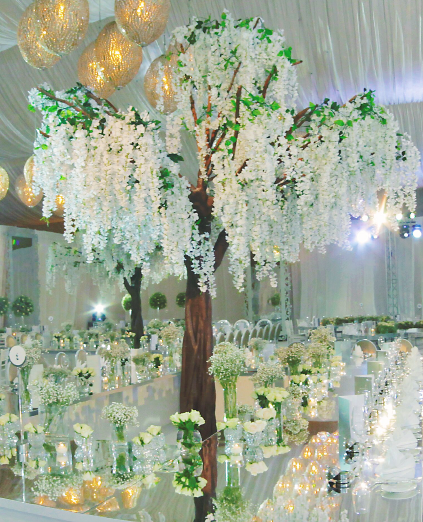 Elegant table display at tented winter wedding at Atlantis The Palm