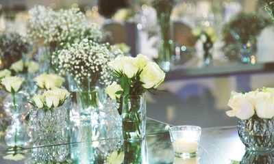 Mini floral arrangement in crystal vases