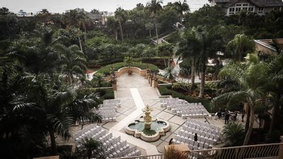 Stunning courtyard ceremony facing the Florida Coast at The Ritz Carlton Naples 