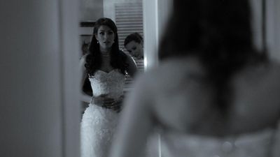 Bride's Monique Lhuillier wedding gown 