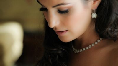 Stunning Matthew's Jewelers diamond gift from the groom to his bride